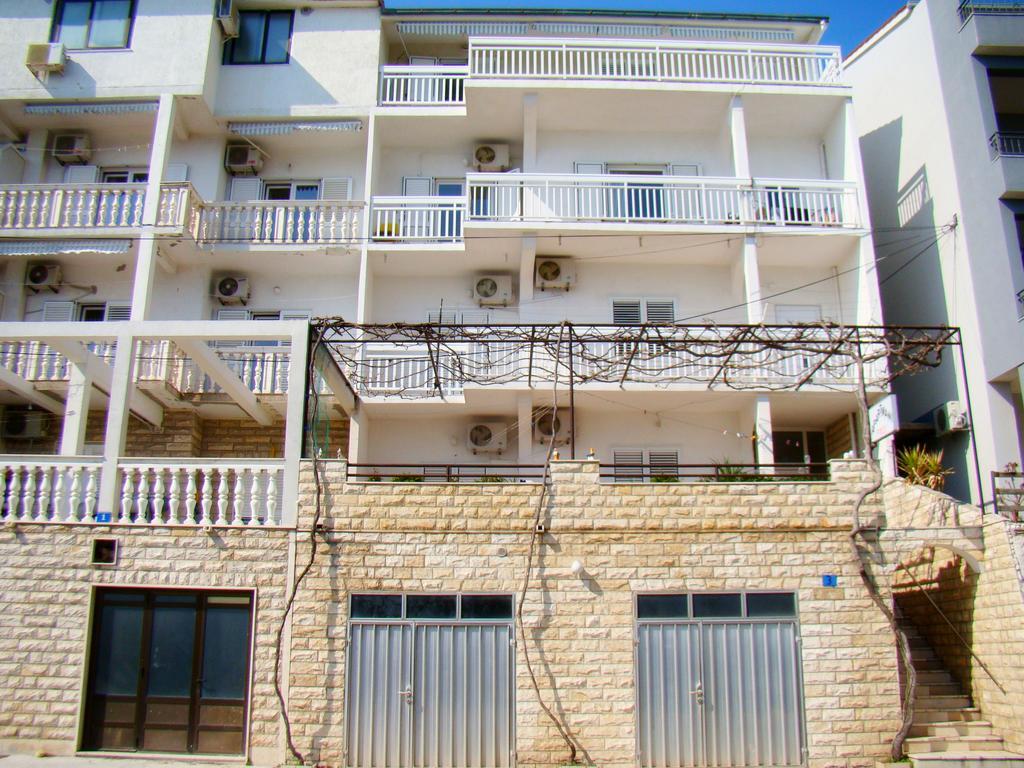 Apartments Anka Duce Luaran gambar